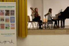 Schülerinnen und Schüler der Musikschule Abs aus Güstrow gestalten den musikalischen Rahmen der Präsentation
